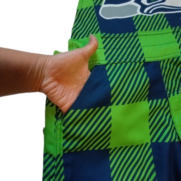 FOCO Seattle Seahawks plaid bib overalls Size: L - Picture 6 of 12